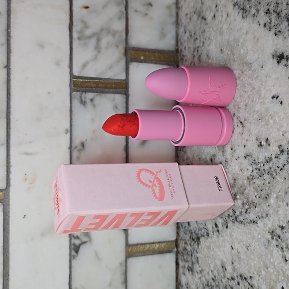 Jeffree Star Other - Jeffree Star Velvet Trap Matte Lipstick Fire Starter
